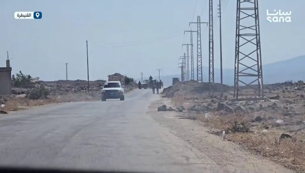 الجيش الإسرائيلي يطلق قنابل دخانية على أطفال ونساء بريف القنيطرة الشمالي  ﻿