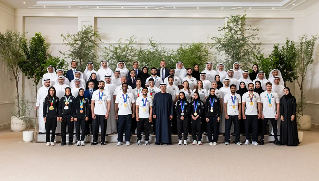 محمد بن زايد يستقبل أبطال الإمارات للجوجيتسو في الألعاب الآسيوية 2026