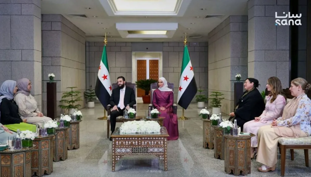 الشرع وعقيلته يستقبلان سيدات سوريات ناشطات في الولايات المتحدة ‏