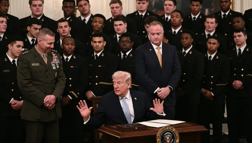 تصعيد عسكري مع استمرار إغلاق مضيق هرمز وارتفاع أسعار الطاقة... وترامب يهاجم حلفاءه