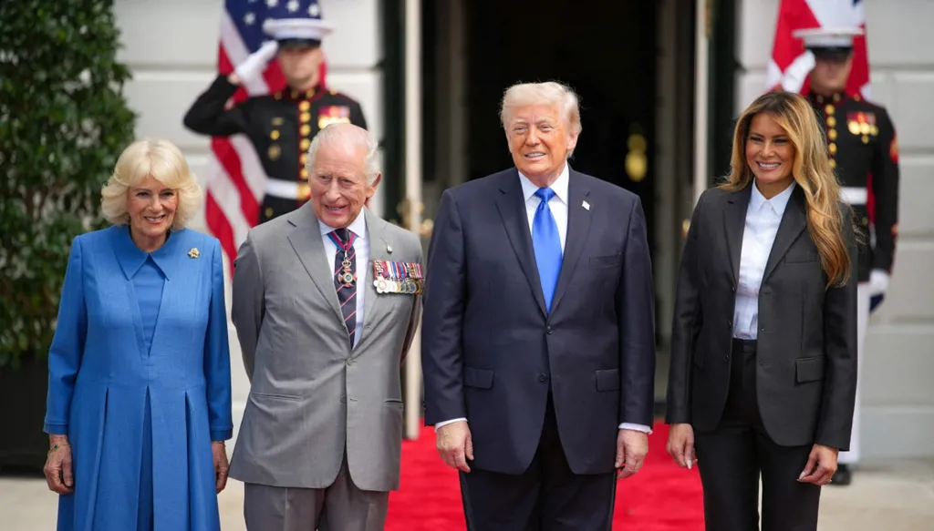 الملك تشارلز يختتم زيارته الرسمية للولايات المتحدة بمراسم وداع مع ترامب