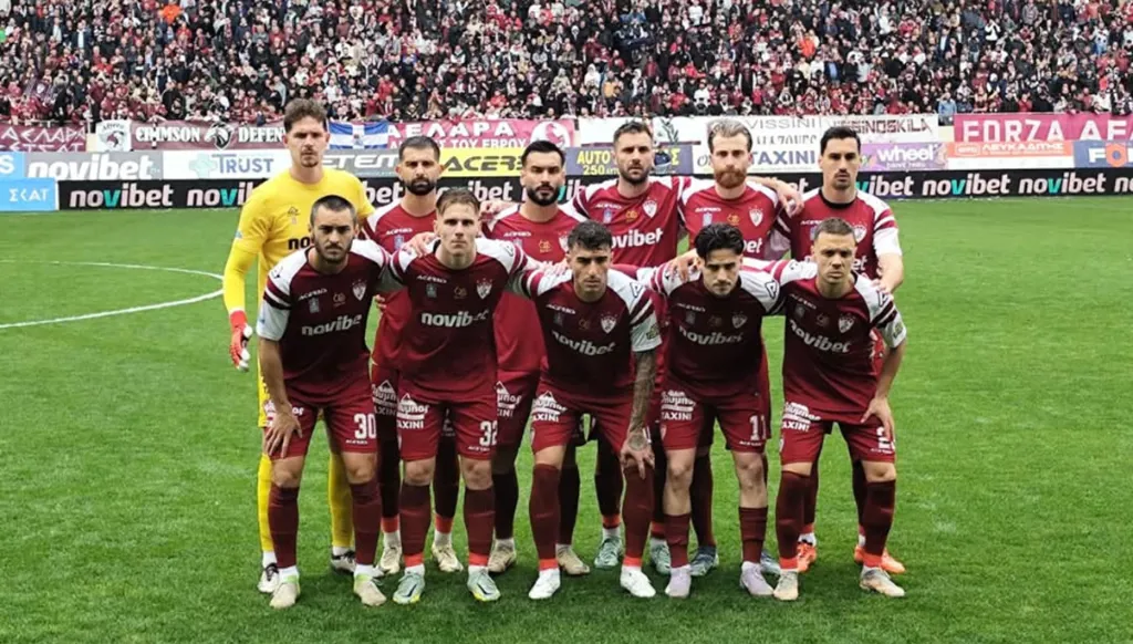 إقالة أب ونجله في 24 ساعة فقط في الدوري اليوناني