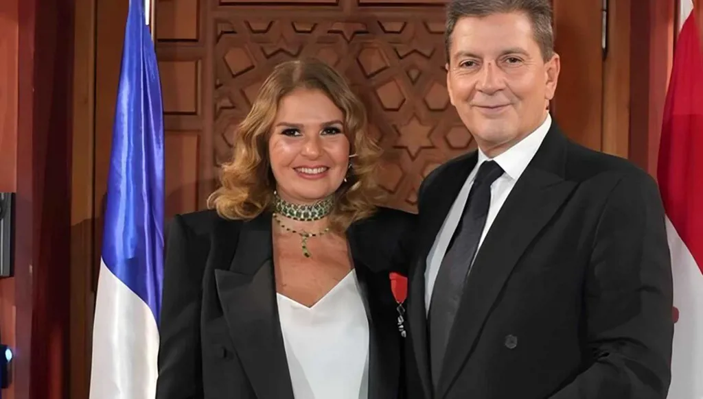 فرنسا تكرّم يسرا بوسام "فارس جوقة الشرف"