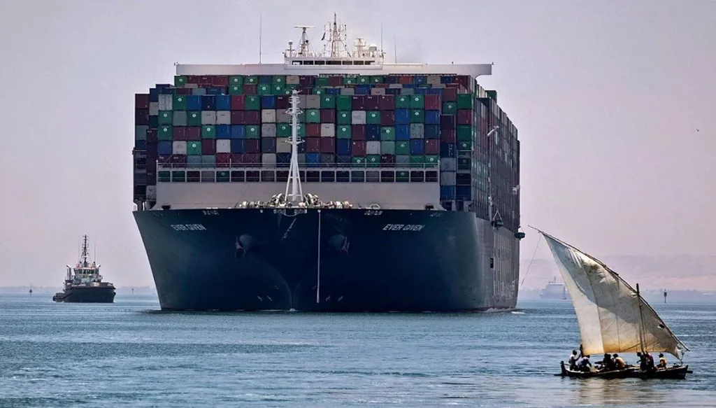 أزمة البحر الأحمر... 4 حلول وبدائل لاستعادة مسار شركات الشحن