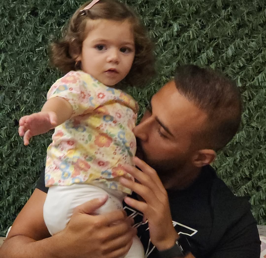 محمد شهاب وابنته (سوشيال ميديا).