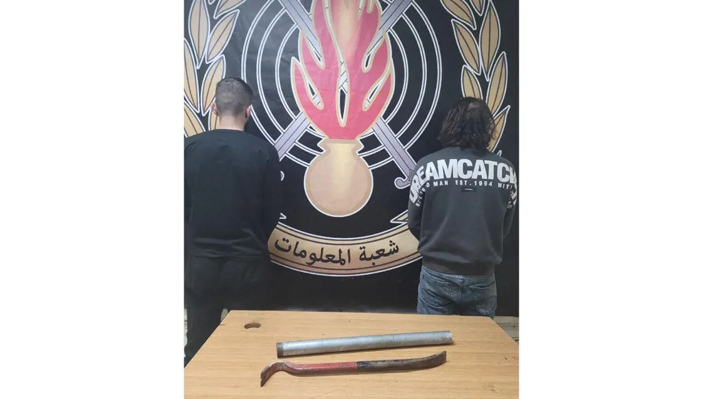 في لبنان... سرقا خزنة بداخلها مبلغ مالي ومجوهرات