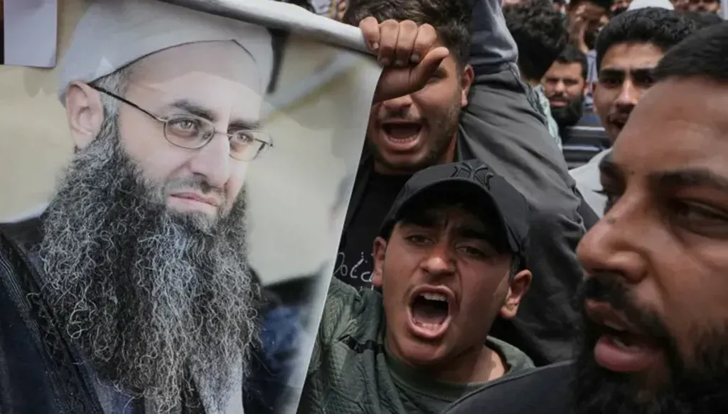 المجلس الدستوري يعلّق العمل بقانون العفو العام في لبنان إلى حين البتّ بالطعن