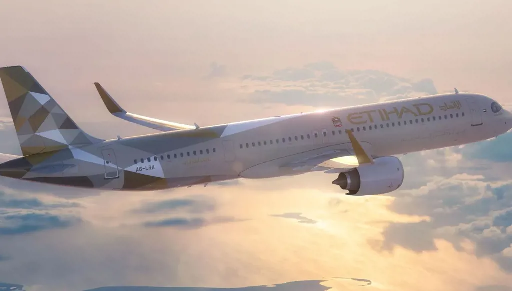 عودة حذرة للرحلات في الإمارات وسط إلغاء 40% من الحركة الجوية الإقليمية