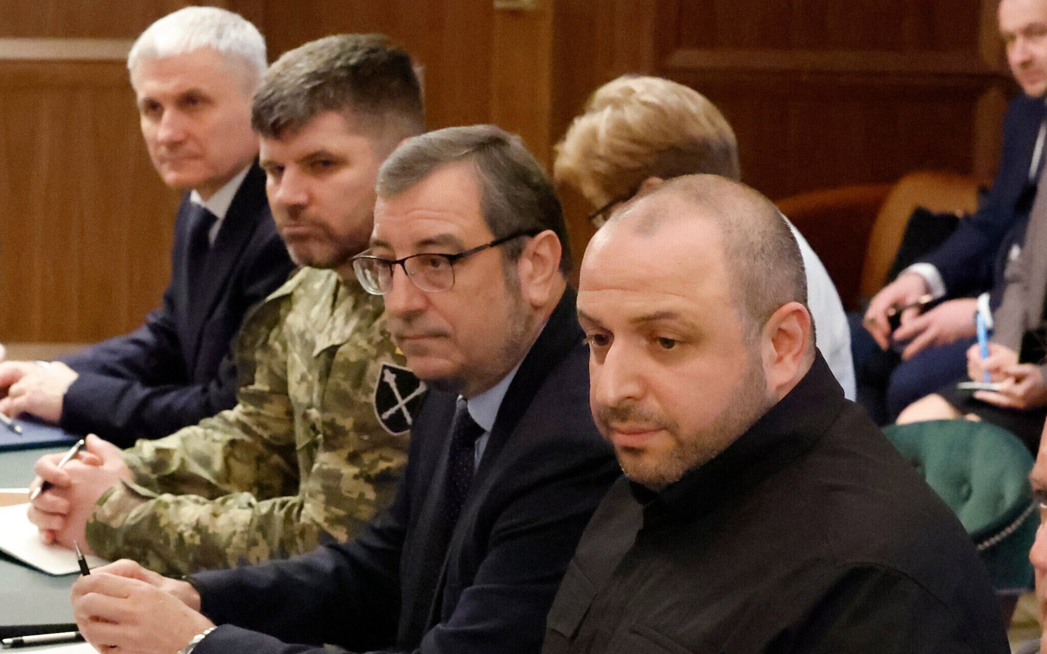 الوفد الأوكراني المشارك في محادثات فلوريدا. (أسوشيتد برس)