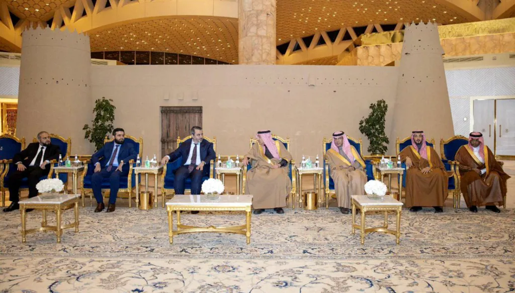 أول زيارة سورية للسعودية... طمأنة وتوازن وغطاء لشرعنة الانتقال