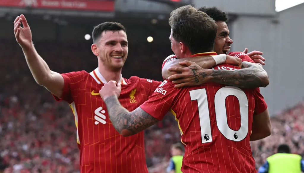 ليفربول يتوّج بلقب الدوري الإنكليزي