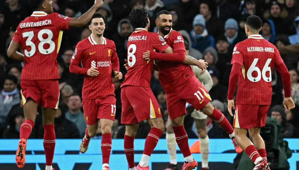 خطط ليفربول المحتملة للاحتفال بلقب الدوري الإنكليزي
