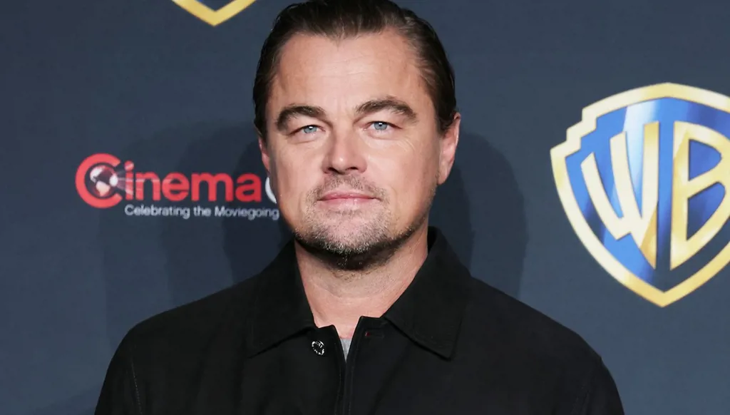 ليوناردو دي كابريو ينقذ حياة رجل بعد سقوطه من على متن قارب