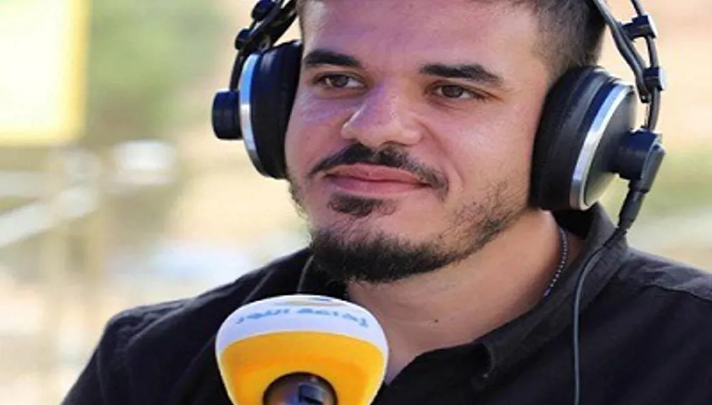 إذاعة "النور" نعت الزميل الشهيد علي عاشور