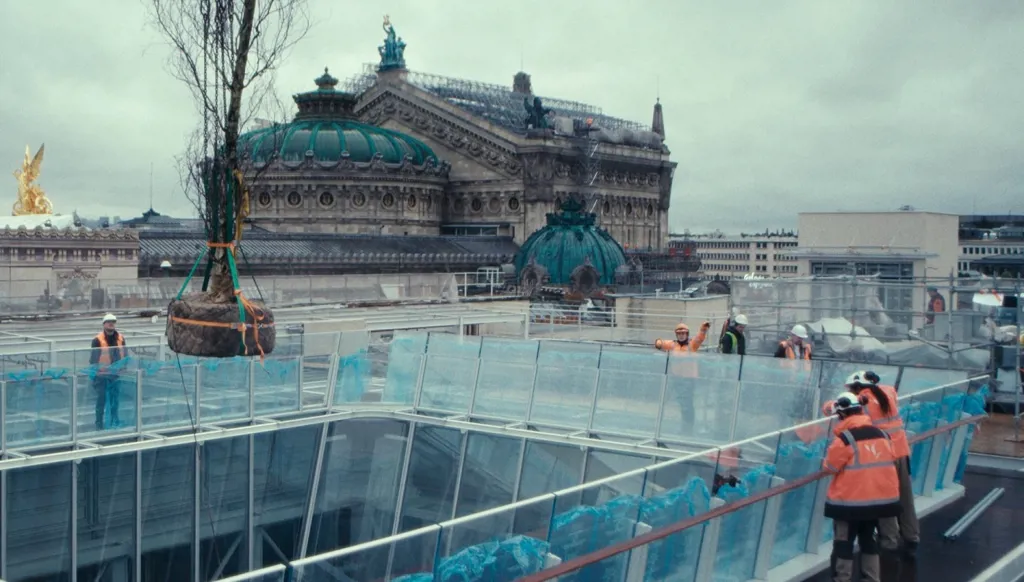 ”الورشة“: ترميم مجمّع سينمائي يتحوّل حكاية عن عالمنا