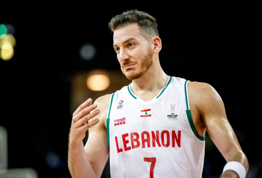 اللاعب كريم زينون. (موقع فيبا الرسمي)