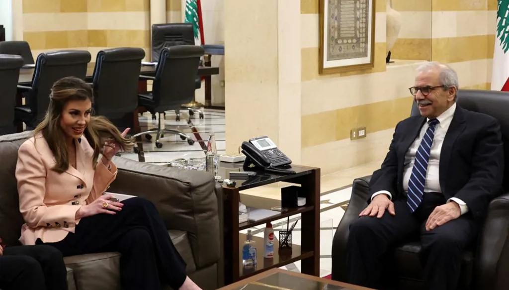 حرباً وسلماً… "شغف" الموفدين!