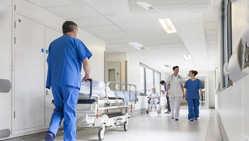 زيادة 15% على الفاتورة تشعل المواجهة بين شركات التأمين والمستشفيات