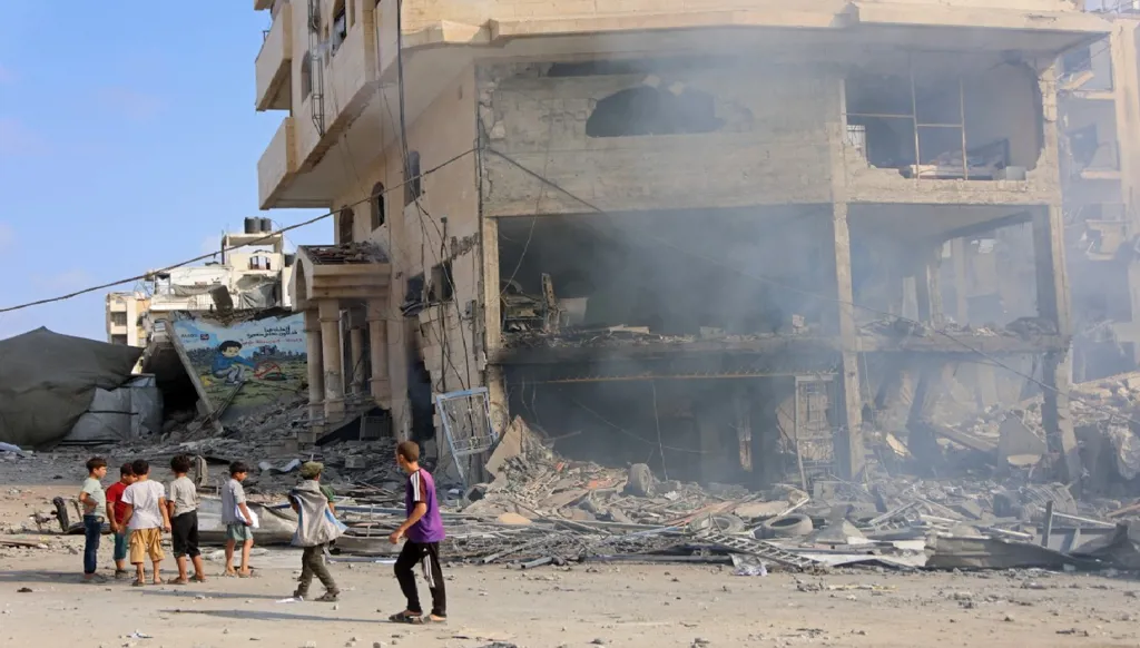 وثيقة لمجلس السلام تكشف عن أكثر من 60 مشروعاً في غزة