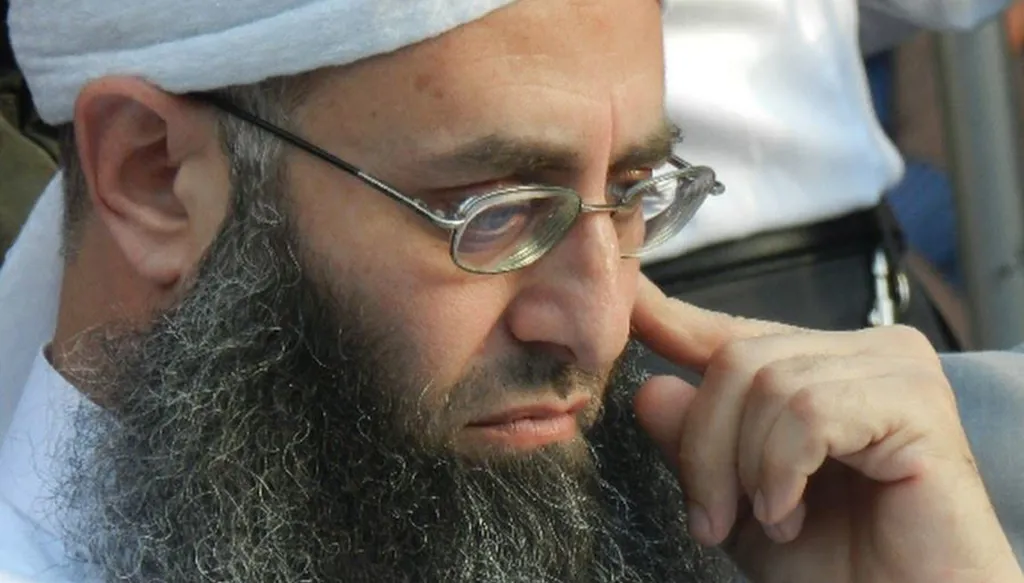 الشيخ أحمد الأسير.