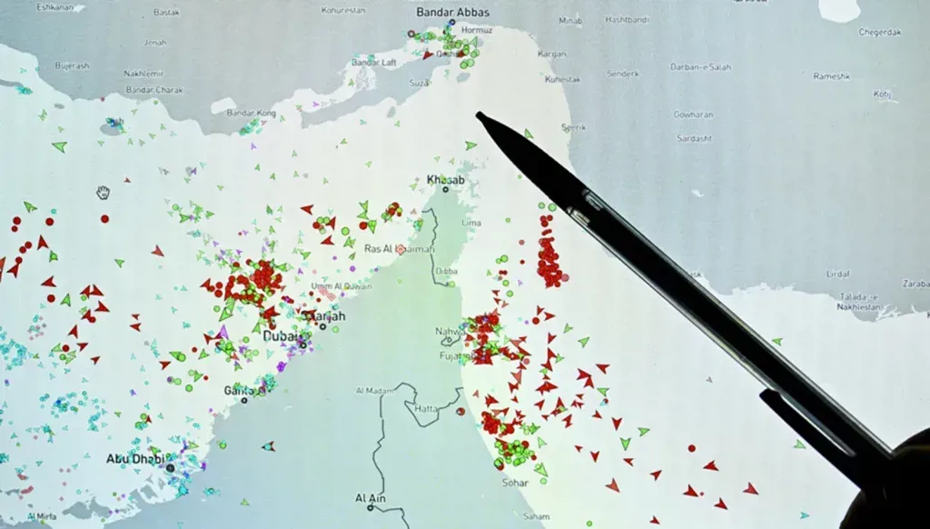 Des milliers de navires restent bloqués dans le détroit d'Ormuz en raison de perturbations maritimes continues