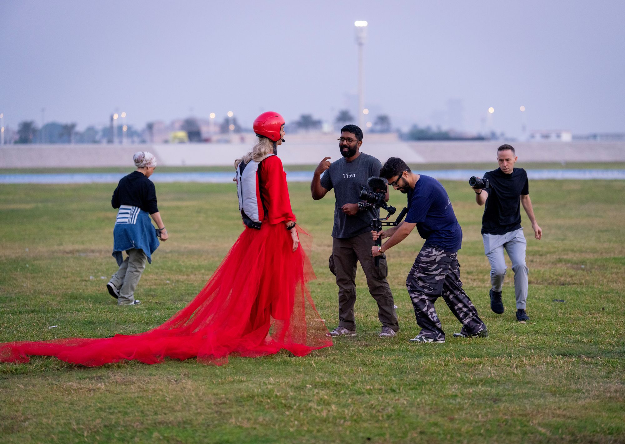 قافزة المظلات البلجيكية ماغالي فولكنر براف (Steve Braff)