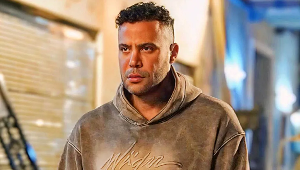 محمد إمام يعيد تجسيد مشهد أحمد زكي في "الأمبراطور"