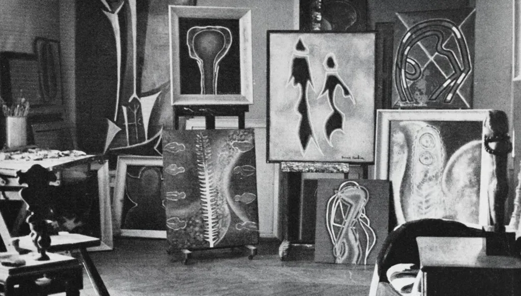 فرنسيس بيكابيا يحضر بقوة في باريس: رؤوسنا مستديرة كي تغيّر أفكارُنا وجهتها