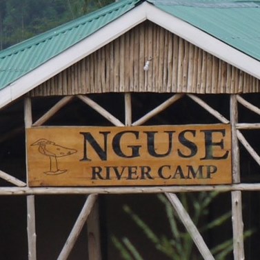 مخيم ومطعم نهر نغوسي (فيسبوك)