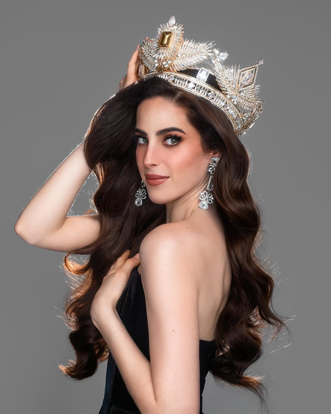 ملكة جمال المكسيك فاطمة بوش (حسابها الرسمي في إنستغرام)