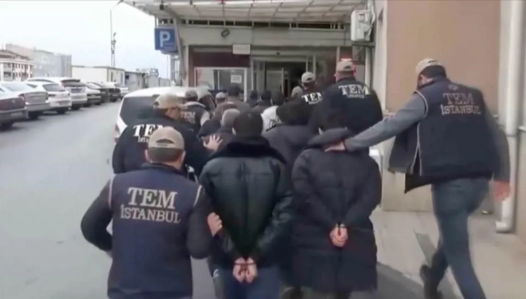 تركيا: اعتقال أكثر من 200 مشتبه به... شنّ عمليات ضد "داعش" في أنحاء البلاد