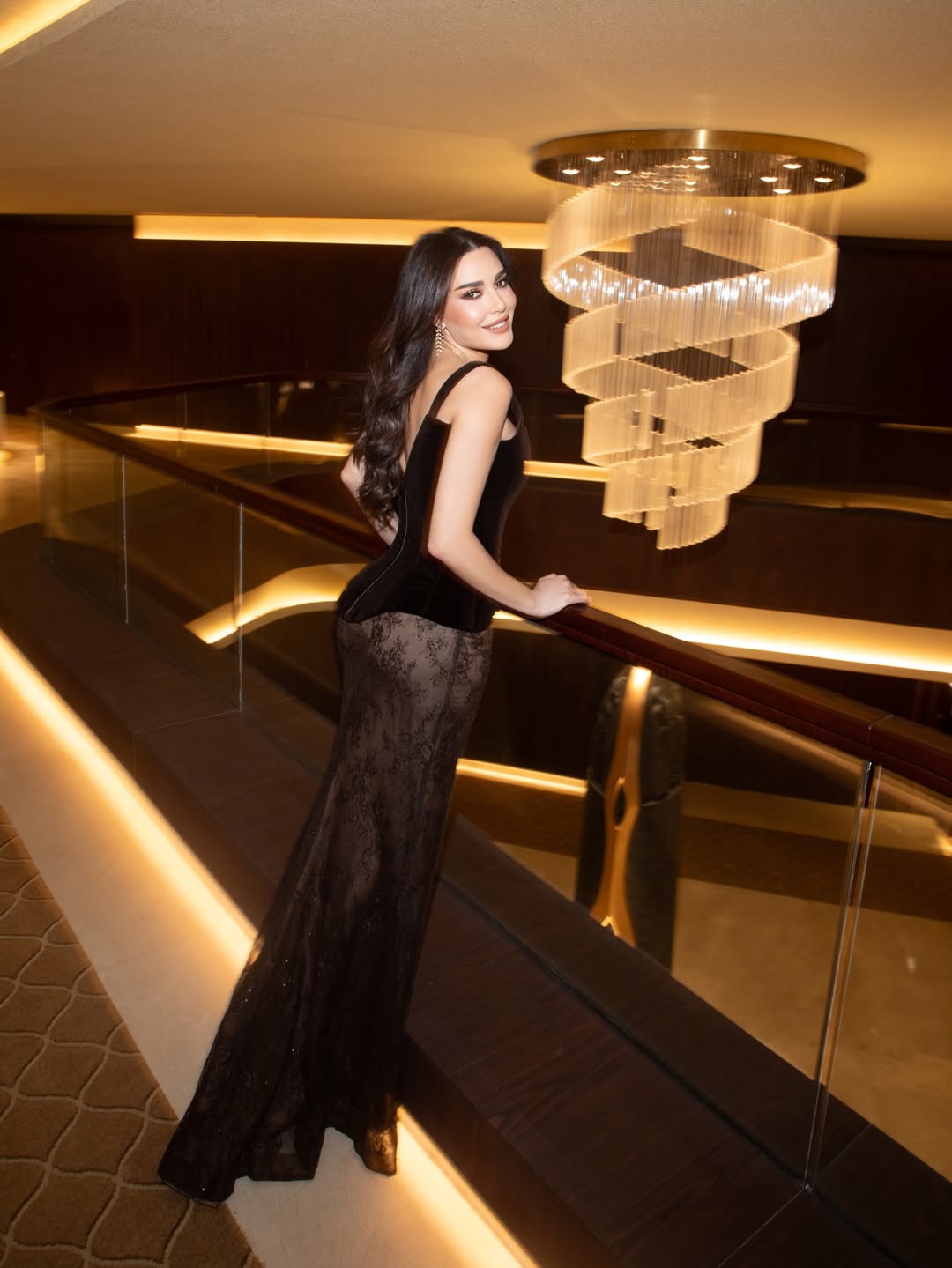 سيرين عبد النور بتصميم باسيل سودا في حفل افتتاح مجوهرات ديفا للمجوهرات ببغداد (انستغرام)