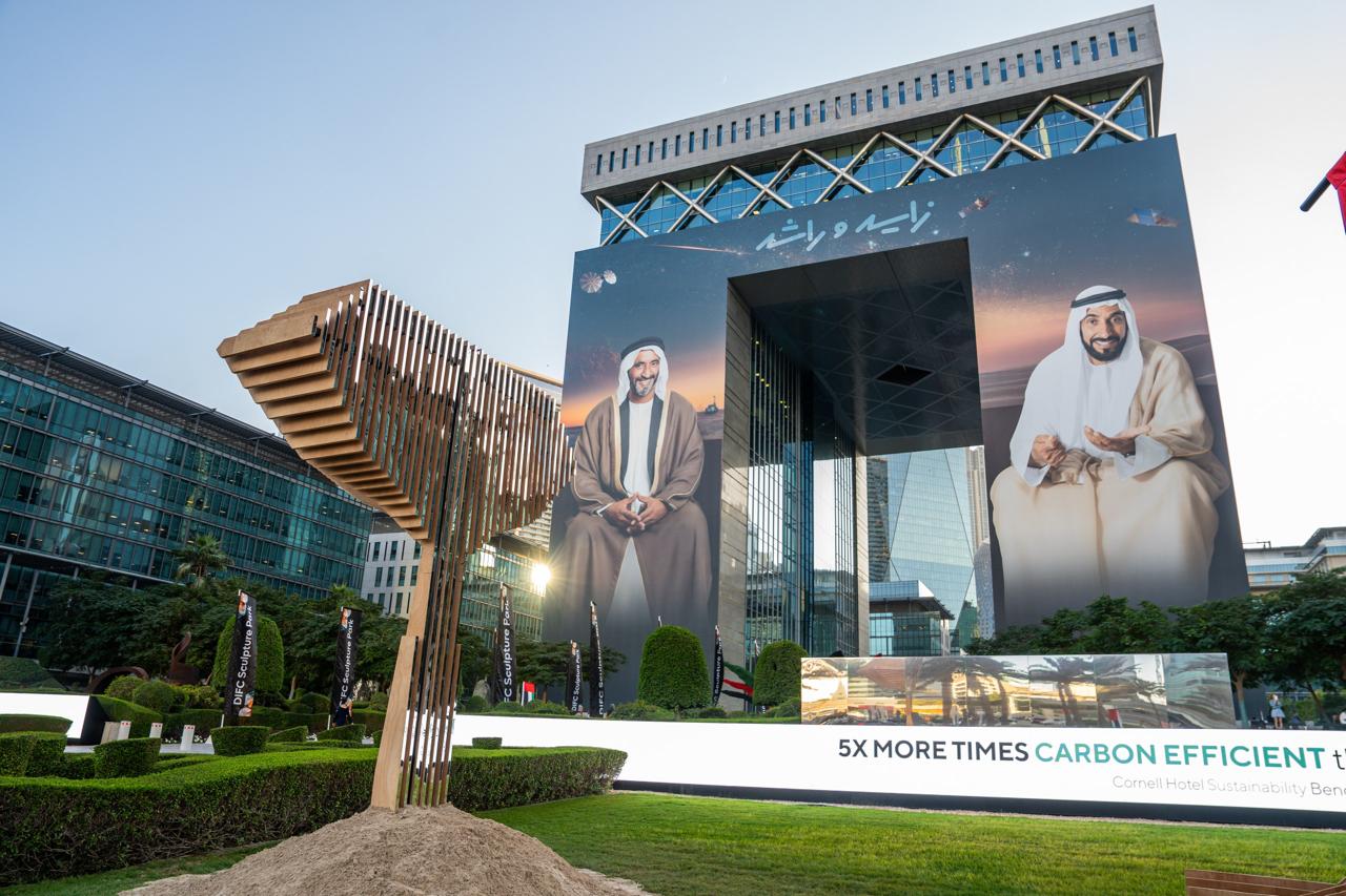 منحوتة واحد من بين الكثير للفنان المصري إبراهيم النجار في دبي (IN Studios).