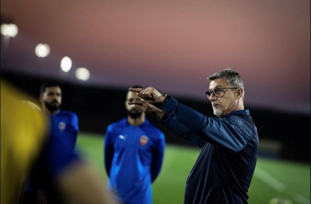 من تدريبات البحرين. 