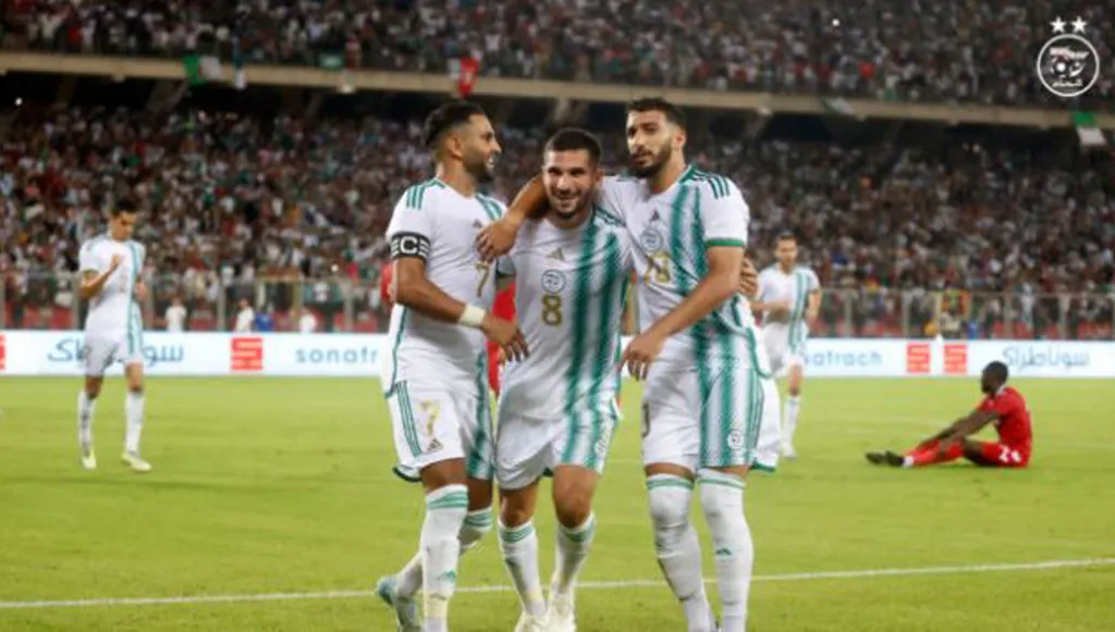 الجزائر تتفوق على بتسوانا وتتصدر مجموعتها المؤهلة لكأس العالم