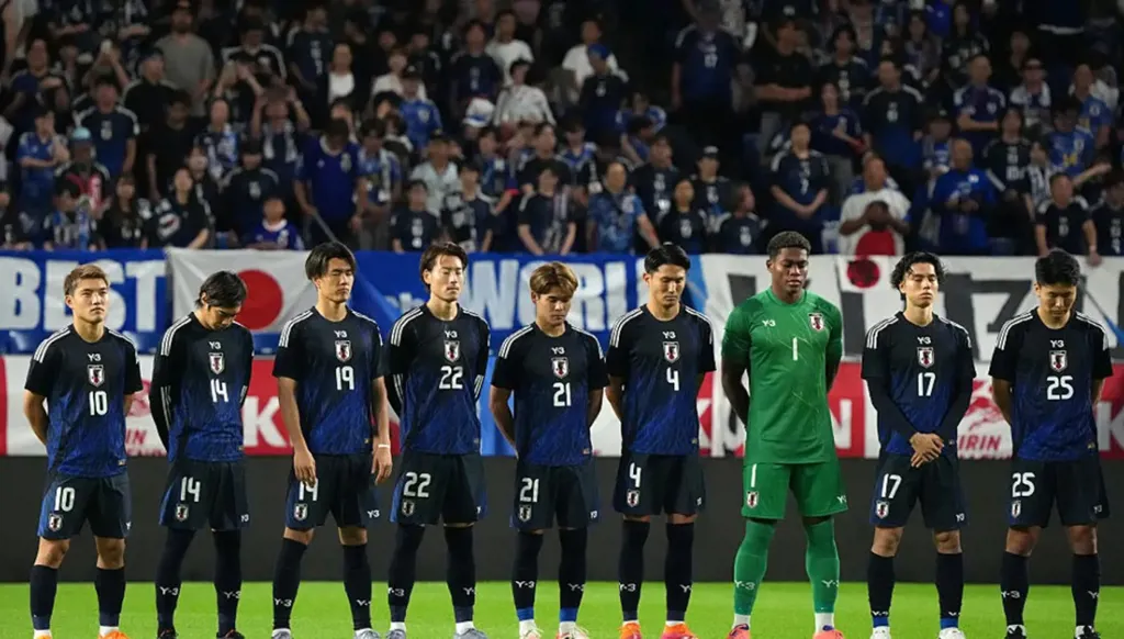 كوكب اليابان... من المعايشة في مانشستر إلى قهر مهد كرة القدم