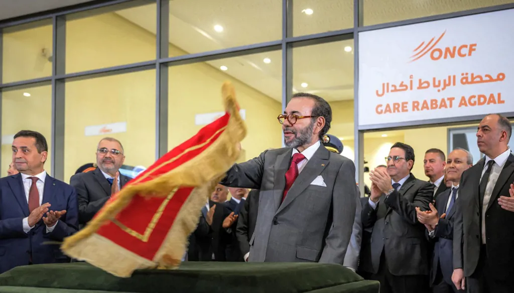 العاهل المغربي يشيد خط القطار الثاني استعداداً لكأس العالم