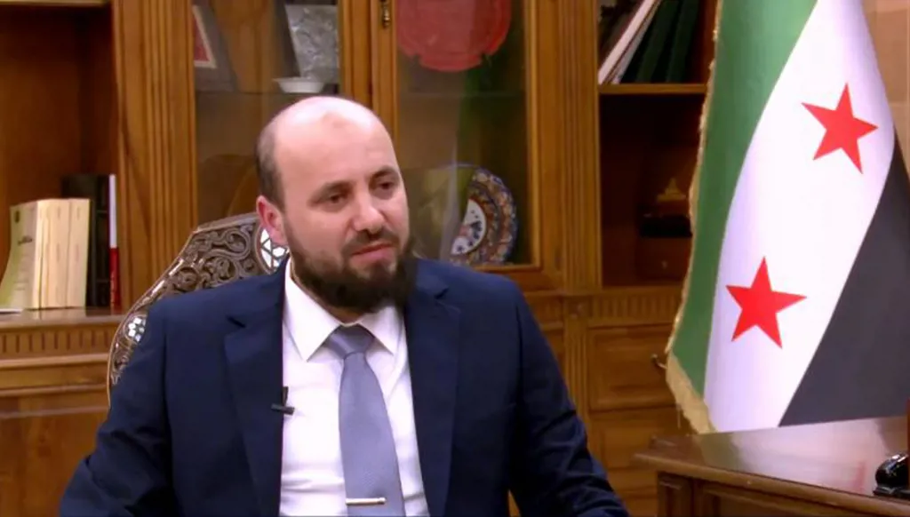 حكومة تصريف الأعمال في سوريا... تخطّي الصلاحيات يثير تساؤلات