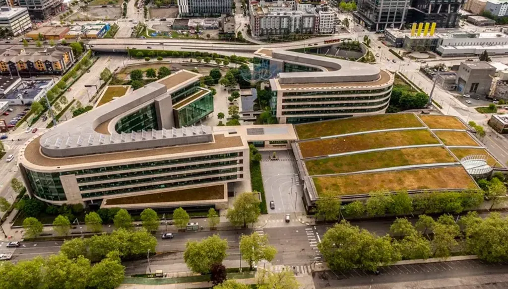 مؤسسة غيتس الخيرية تنفي أي علاقة لها بإبستين