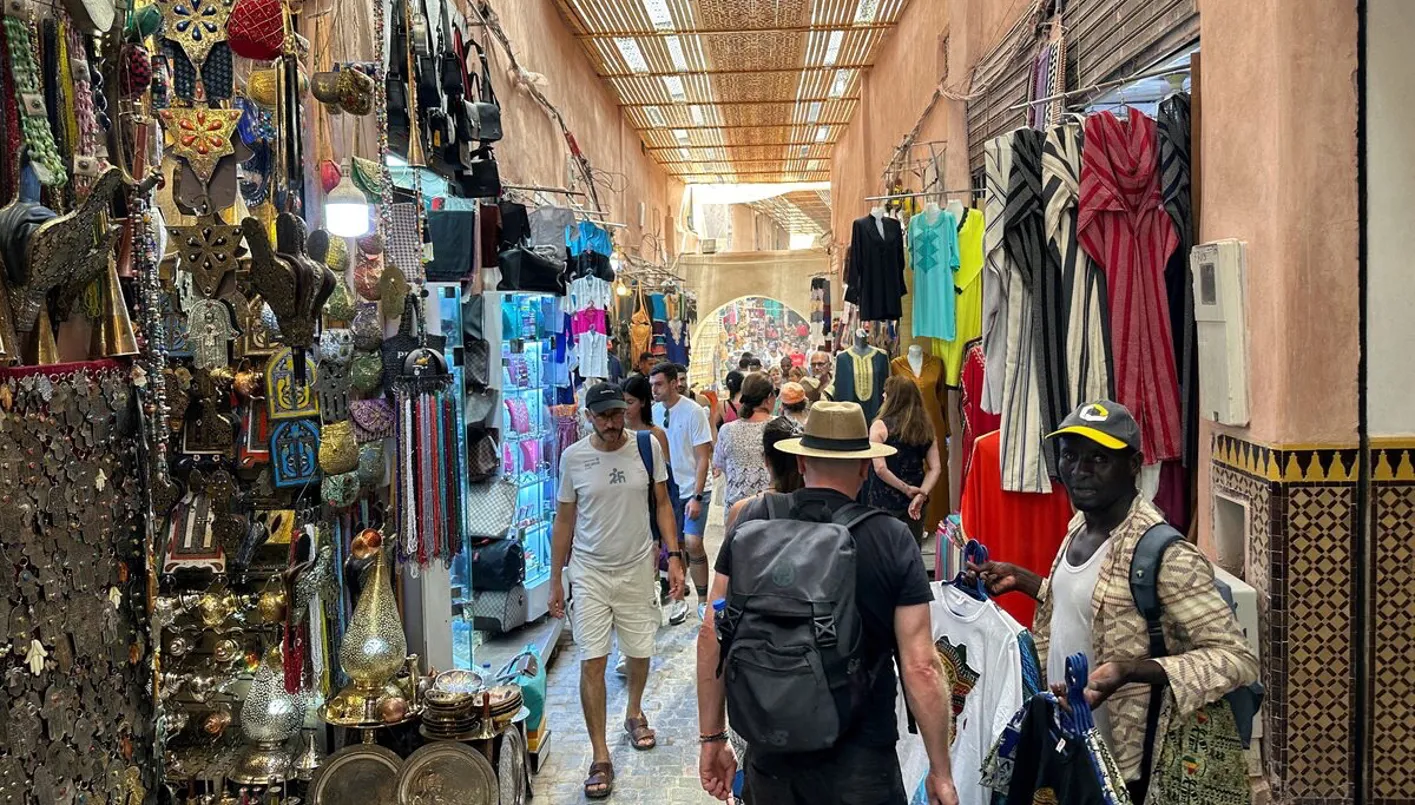 المغرب يتوقع استقرار العجز عند 3% مع توسيع تخفيضات الضرائب وتركيزها على "الشركات الاحتكارية"