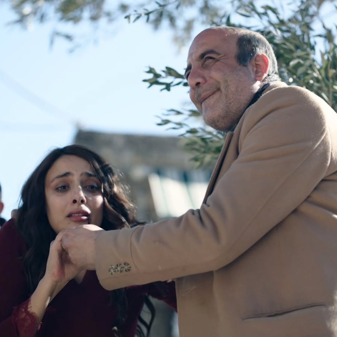 مشمش وزينة (وسيم قزق ونانسي خوري)