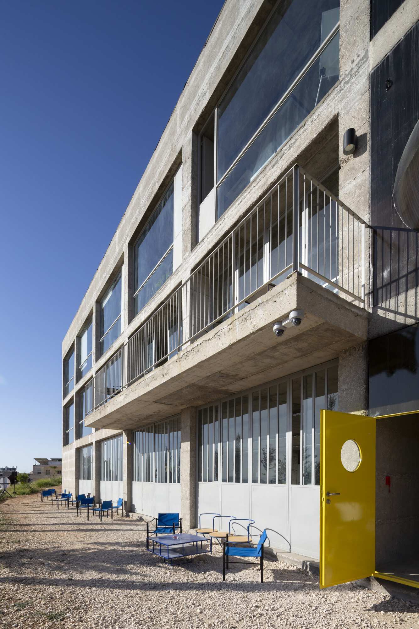 مشروع بيت العجب في فلسطين.