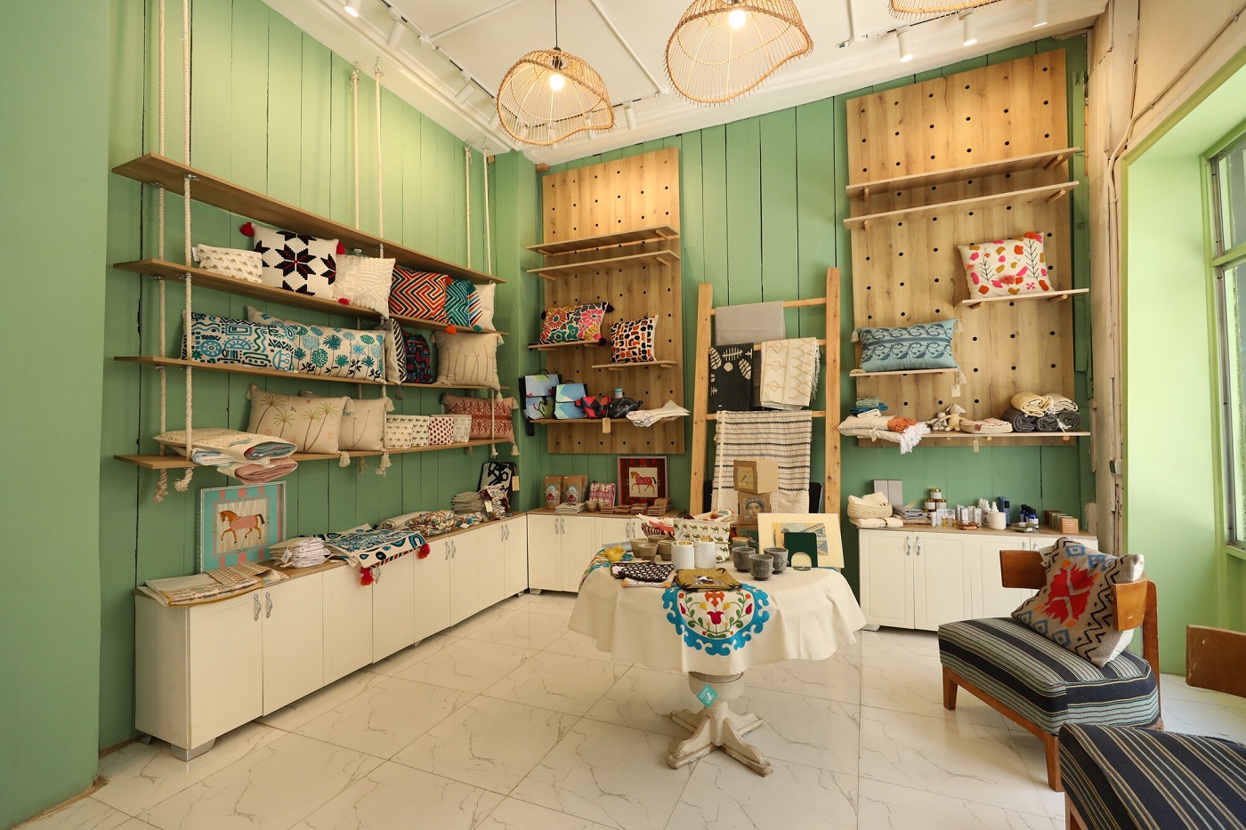 مشروع إحياء مدينة إسنا التاريخية في صعيد مصر.