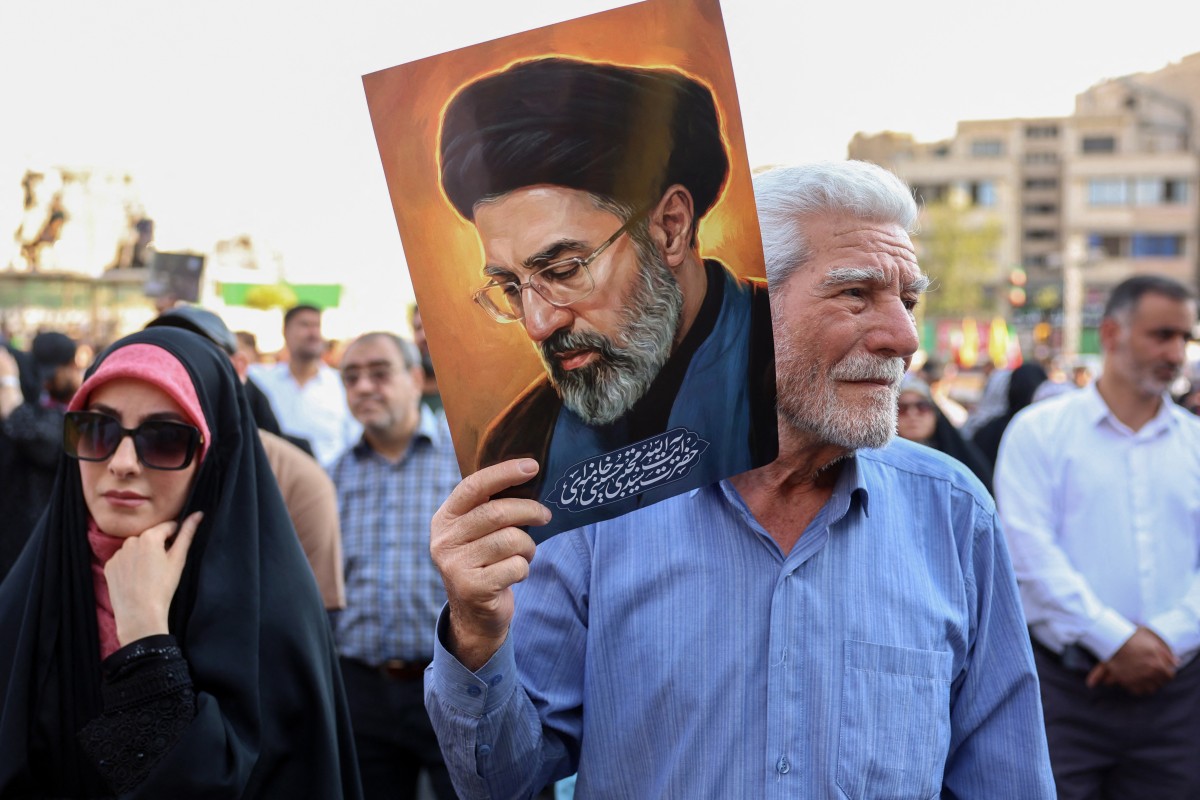 مسيرة لدعم المرشد الأعلى الإيراني مجتبى خامنئي وإحياء ذكرى عيد الغدير في طهران في 4 يونيو 2026 (أ ف ب)