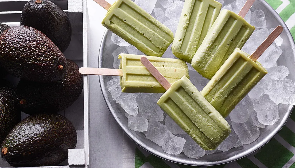 مثلجات الأفوكادو والزبادي اليوناني... انتعاش شهي