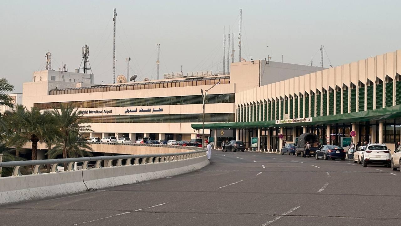 مطار بغداد الدولي.