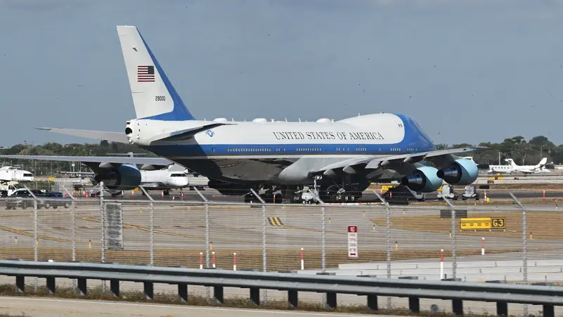 مطار بالم بيتش الدولي