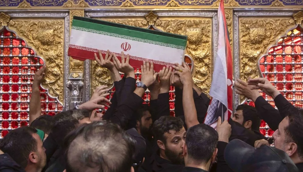 موكب تشييع خامنئي في النجف (مراسل النهار)