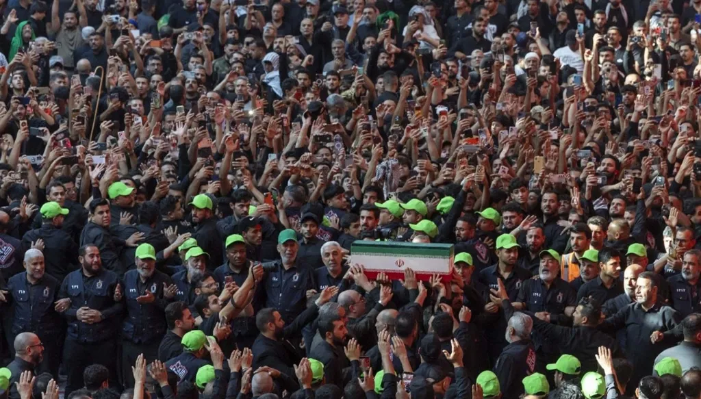 موكب تشييع خامنئي في النجف (مراسل النهار)