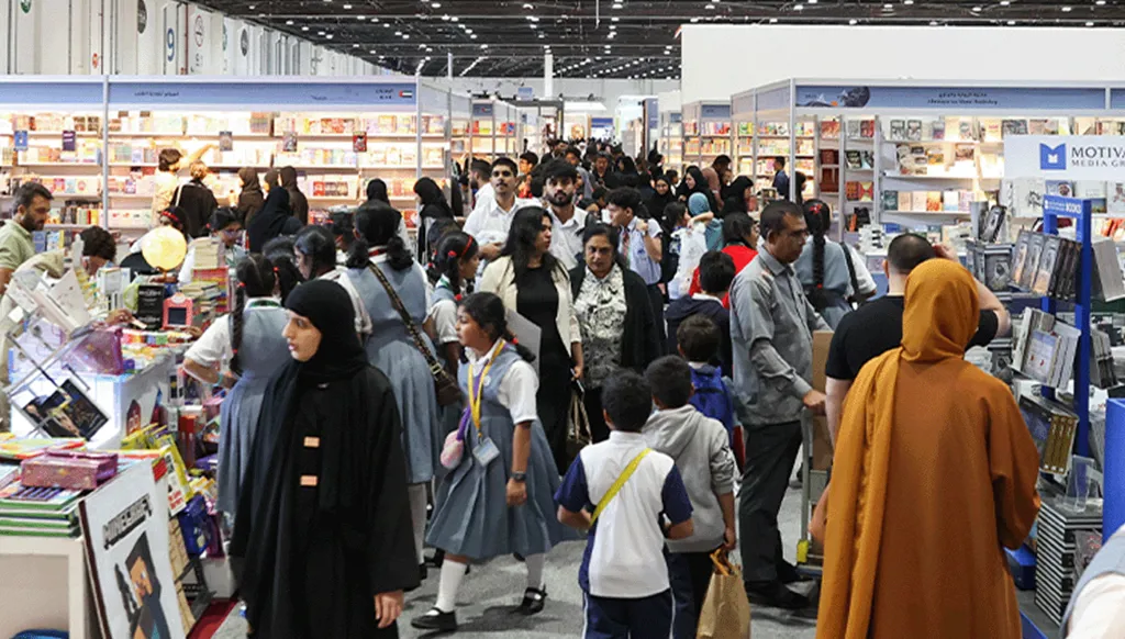 الإمارات تقرأ العالم... أبوظبي تفتح الصفحة الـ35 من معرض الكتاب